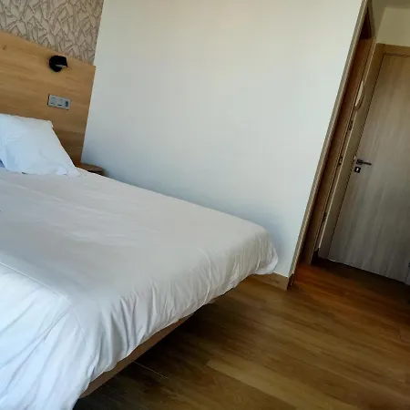 La Huella Hostal *