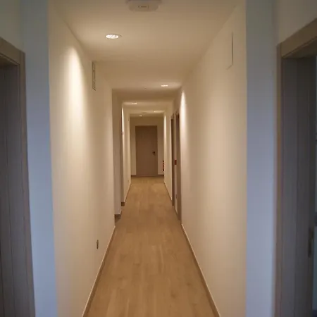 La Huella Hostal *